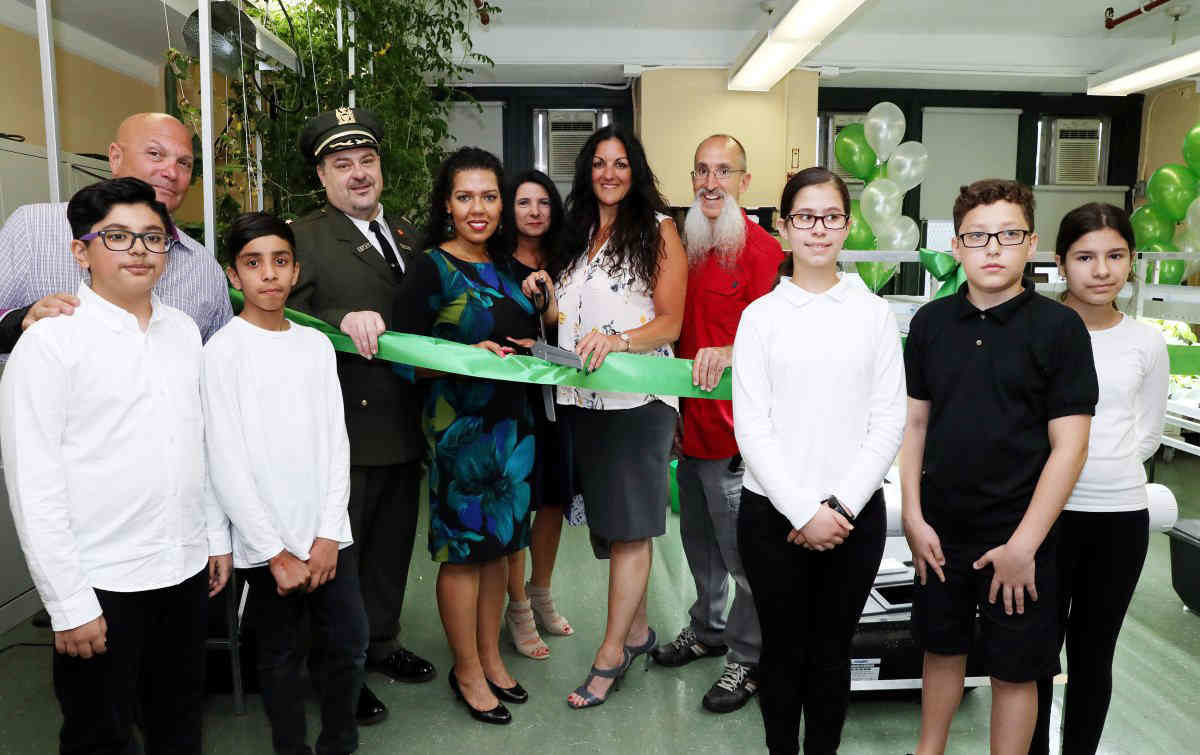 Garden party: Bath Beach middle school opens new hydroponics lab