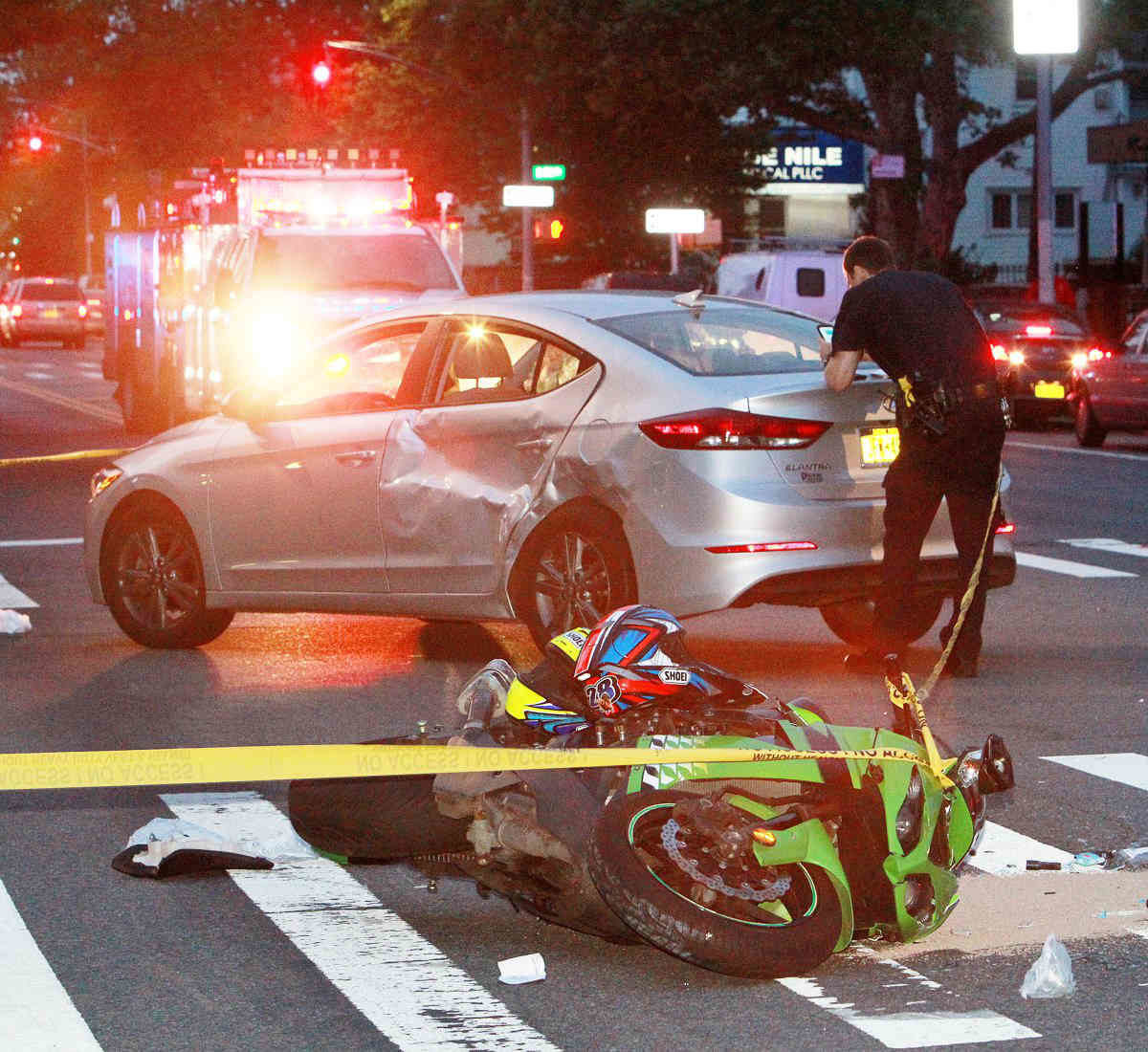 Motorcyclist dies in Canarsie crash