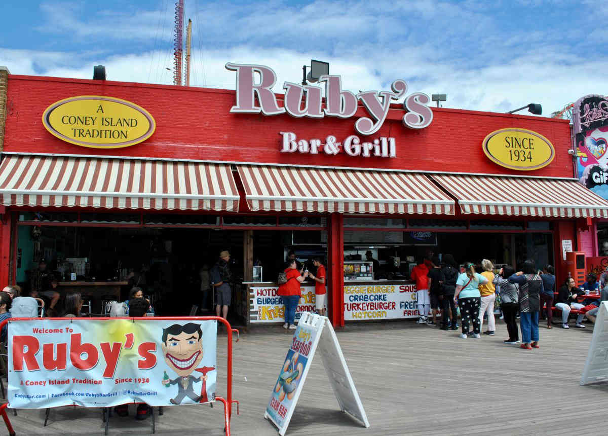 Beach eats: The best food spots in Coney Island
