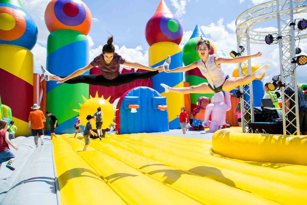 Jump For Joy World S Biggest Bounce House Comes To Brooklyn Brooklyn Paper Jump For Joy World S Biggest Bounce House Comes To Brooklyn Brooklyn Paper