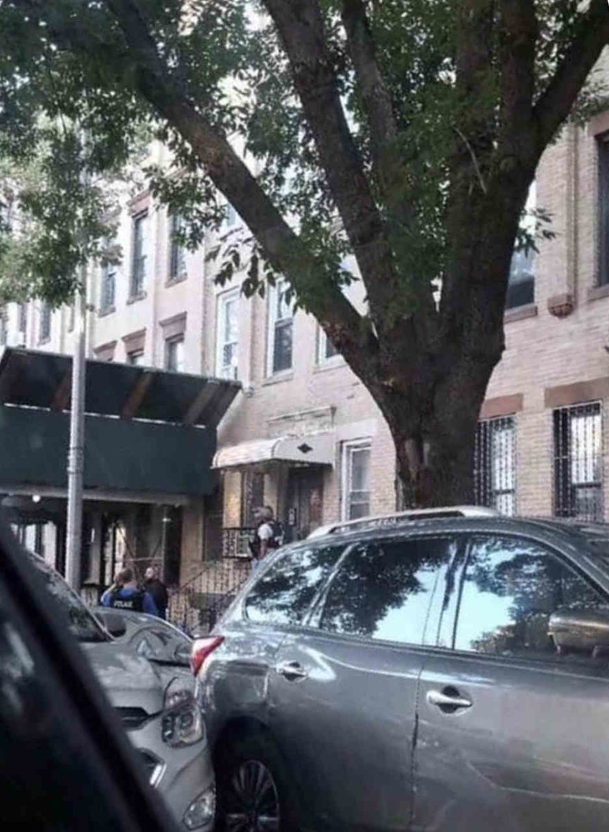 Immigration agents attempt two raids in Sunset Park