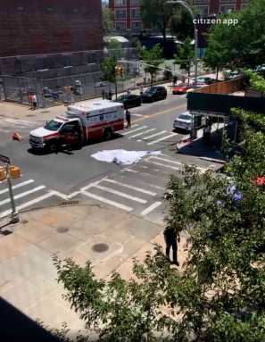 Truck driver fatally strikes cyclist in Williamsburg: NYPD