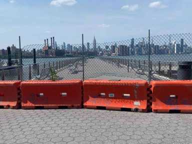 Pier joy: Parks Department to open two Williamsburg piers