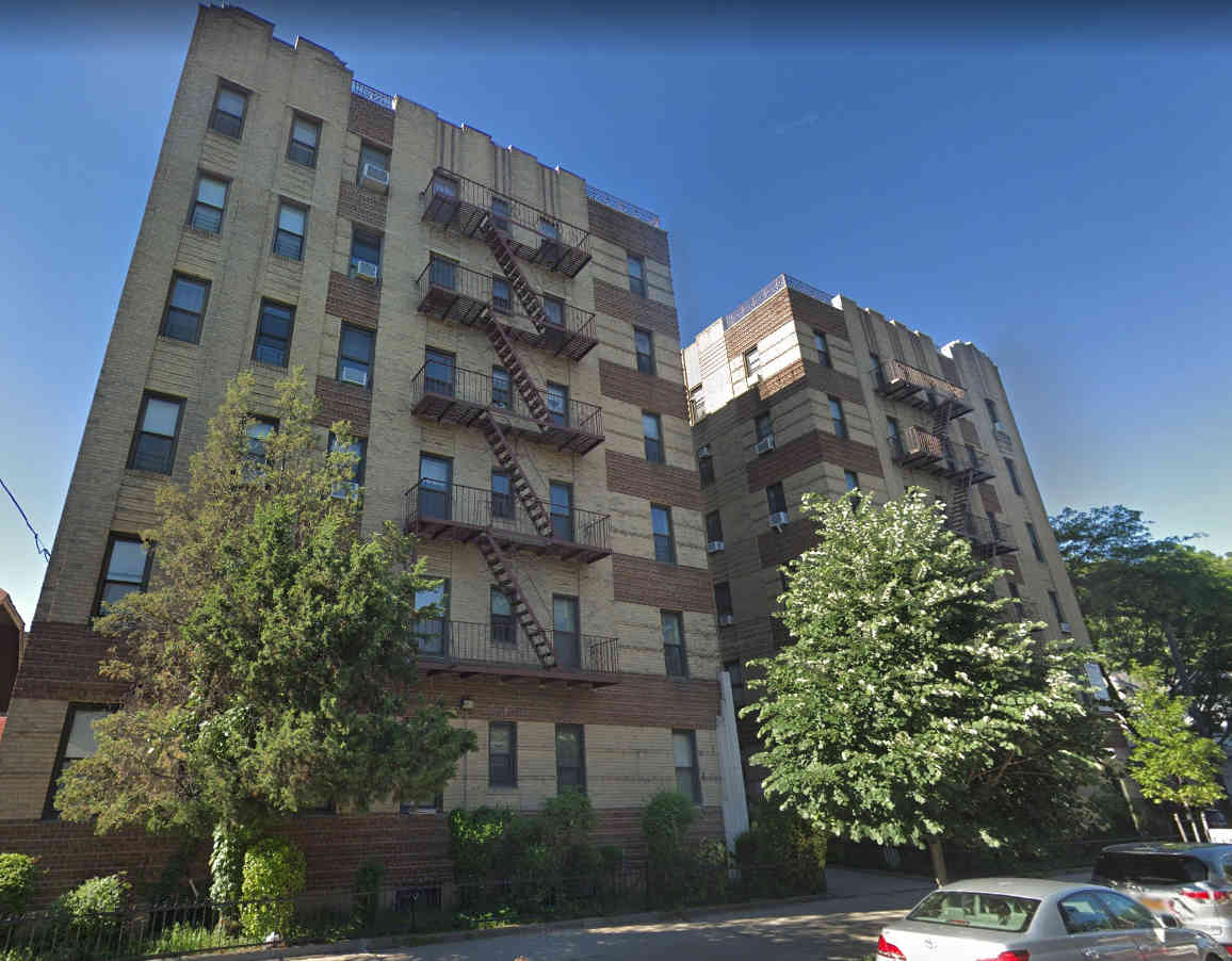 Lawsuit accuses Midwood landlord of refusing African-American tenants