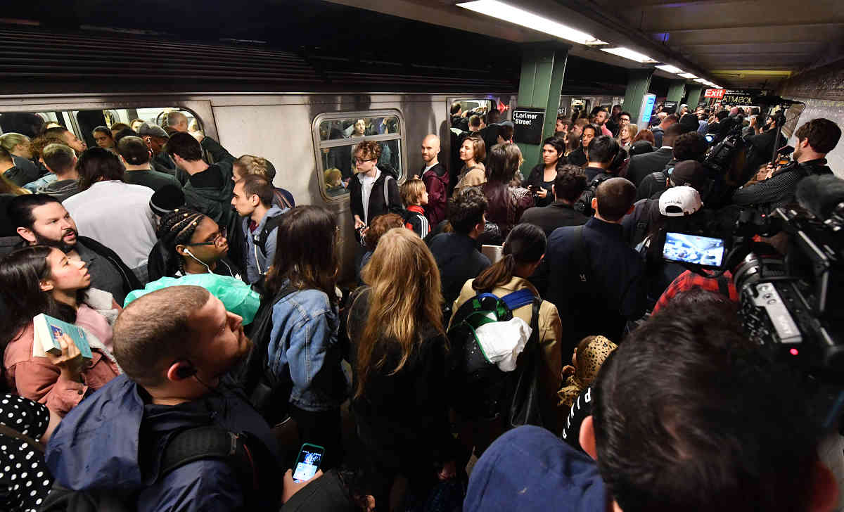 MTA slashes L train weekend service to accommodate Manhattan escalator repairs