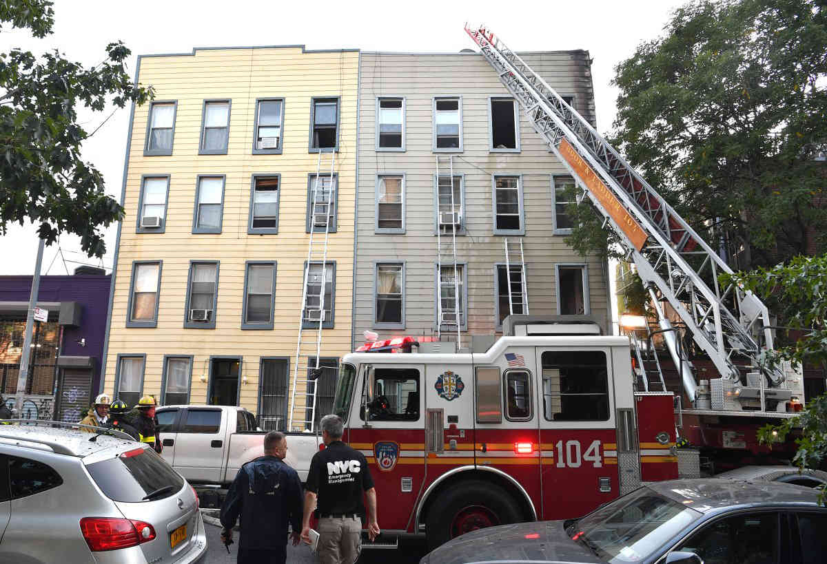 Firefighters battle Williamsburg inferno