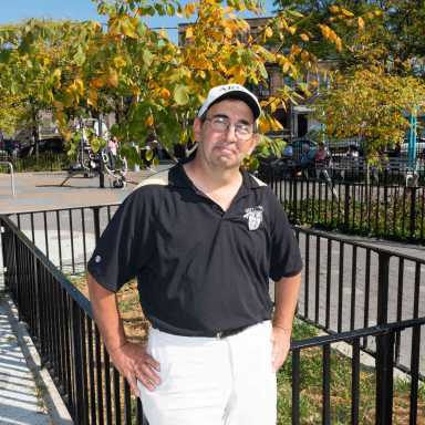 Flower sour: Local man drums up opposition to new trees, plants