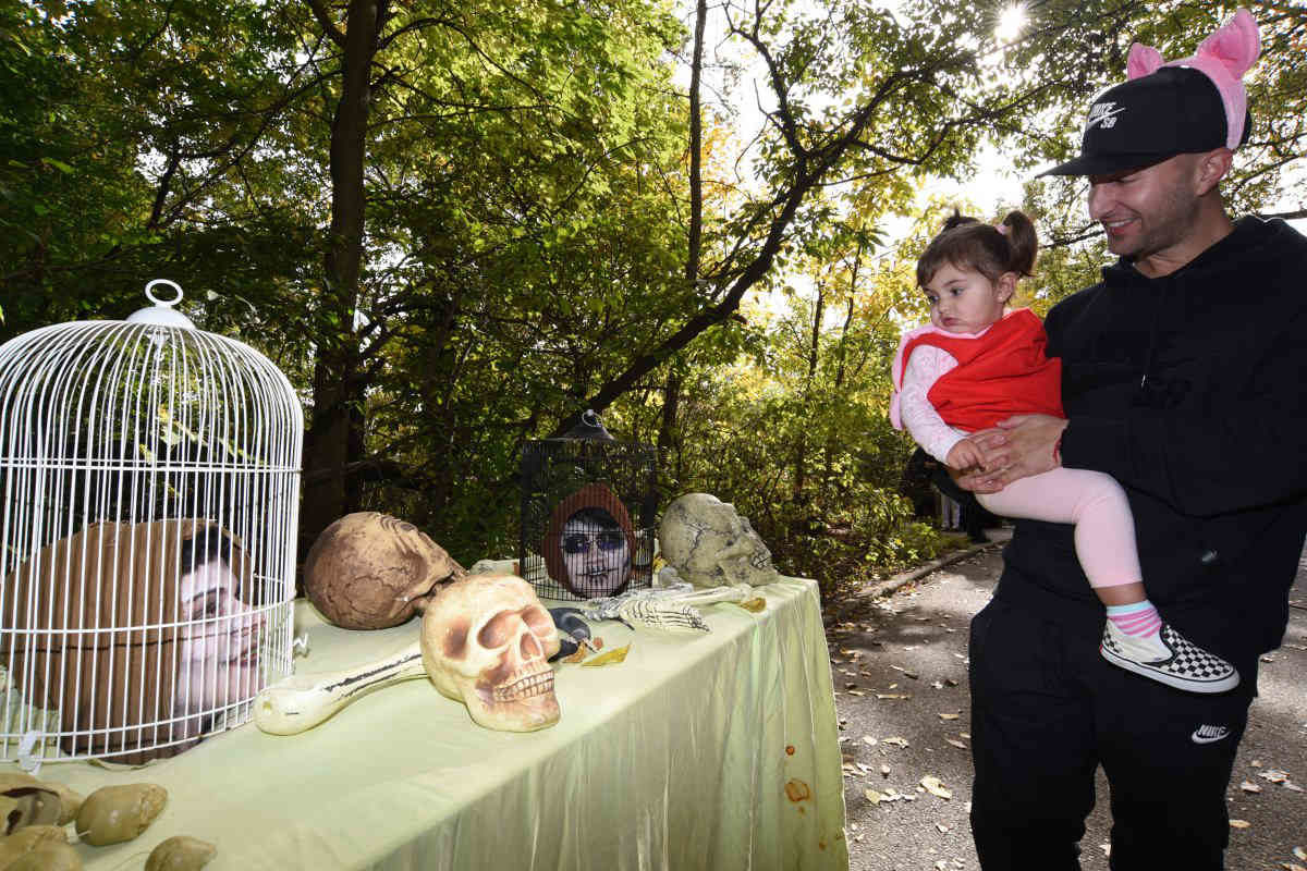 Thousands of costumed revelers gather in Prospect Park for Halloween event