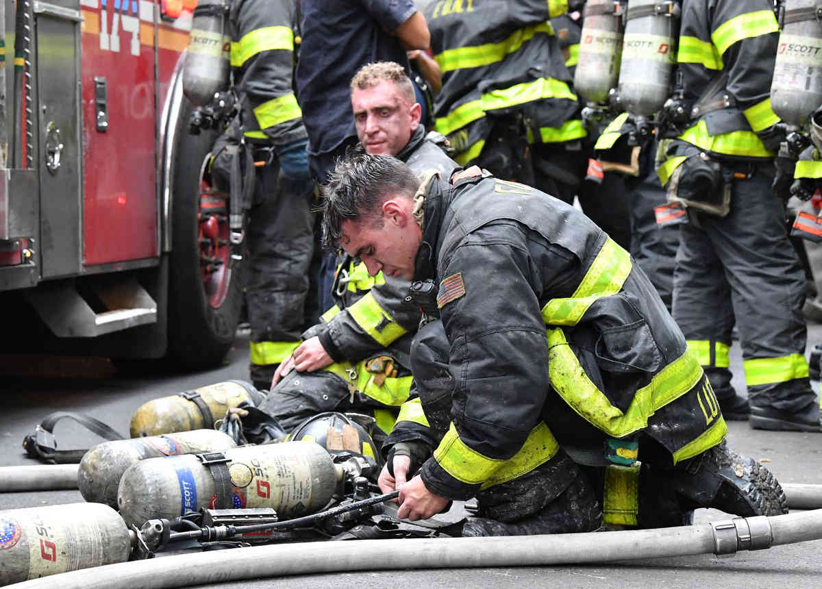 Man dies in East Flatbush inferno