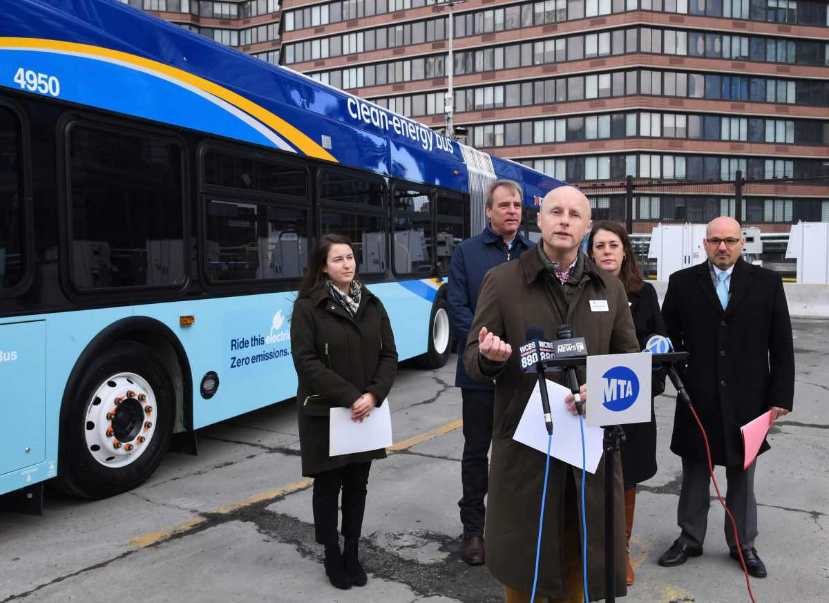 Electric Artic Bus