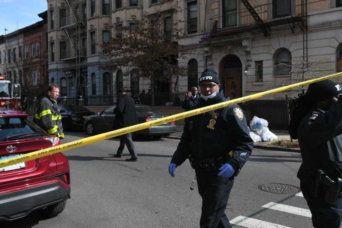 The FDNY put out a small fire at 494 Jefferson Avenue just after