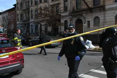 The FDNY put out a small fire at 494 Jefferson Avenue just after