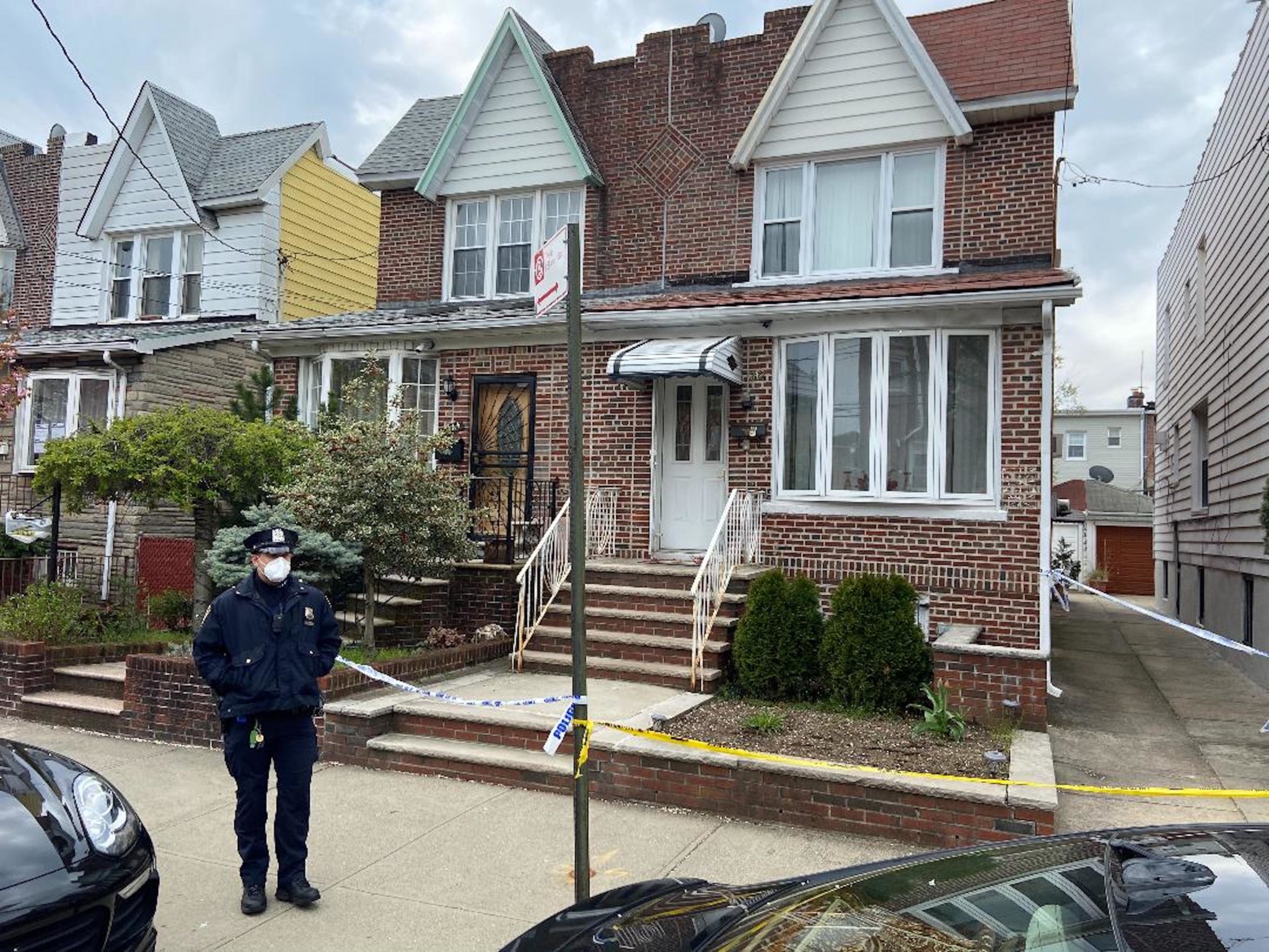 Man found stabbed to death in Dyker Heights home cops • Brooklyn Paper