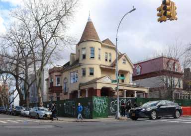 bushwick-brooklyn-demolition-landmarks-1001-bushwick-avenue-dec-2020-chubert-1