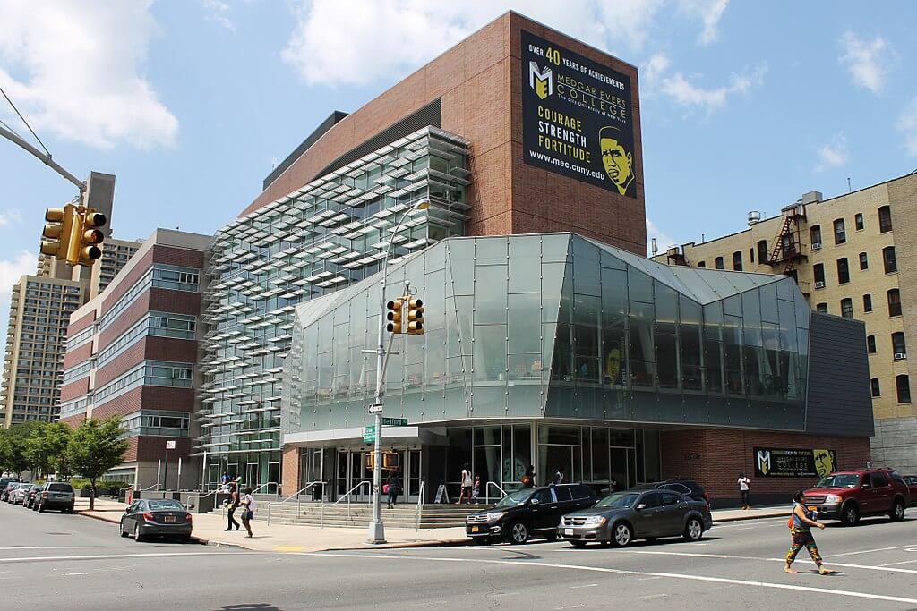 1024px-Medgar_Evers_College