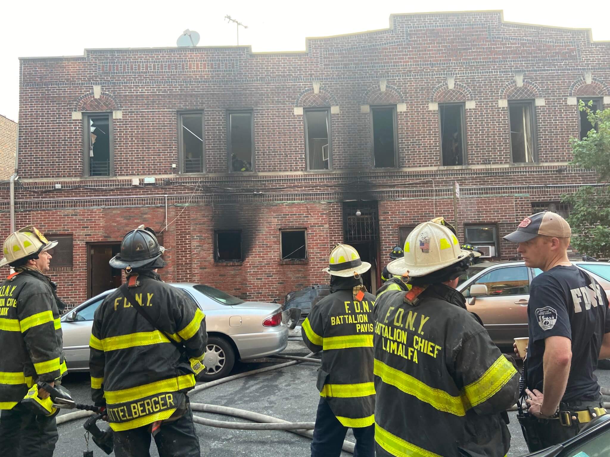 Twoalarm East Flatbush fire leaves one dead, seven injured • Brooklyn