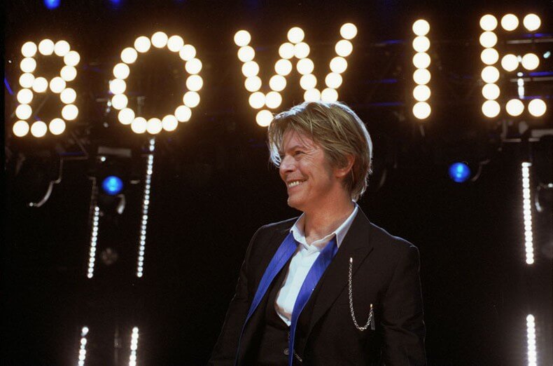 David-Bowie_Chicago_2002-08-08_photoby_Adam-Bielawski