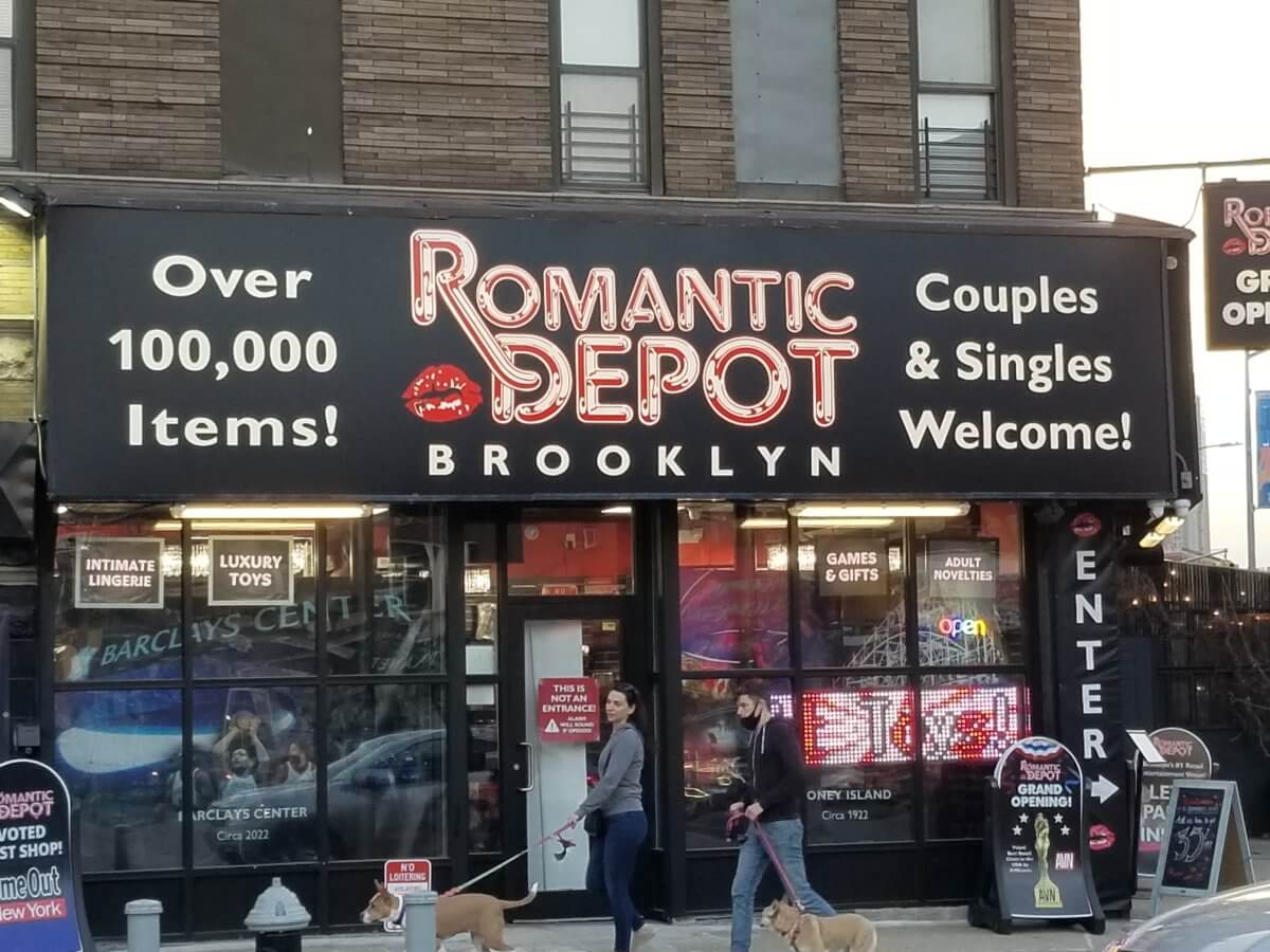 Opposition to new Clinton Hill sex shop reaches climax • Brooklyn Paper