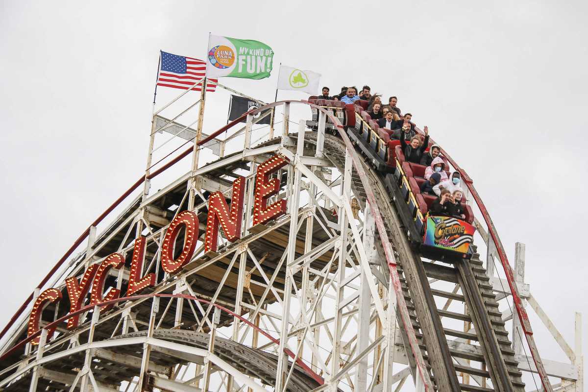 04-10-2022 : Deno’s Wonder Wheel and Park, open for the 2022 season, in Brooklyn, NY on 04/10/2022. Photo by Erica Price.