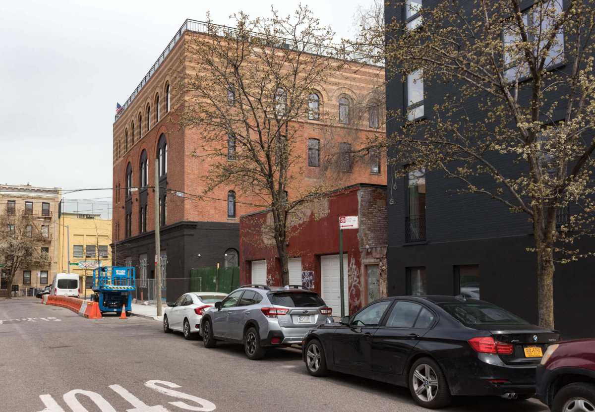 clinton-hill-brooklyn-salvation-army-10-quincy-street-2022-sdevries-1