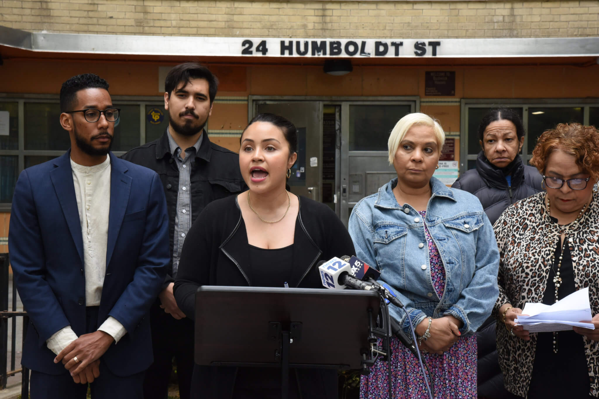 Residents, electeds demand repairs at NYCHA’s Bushwick Houses