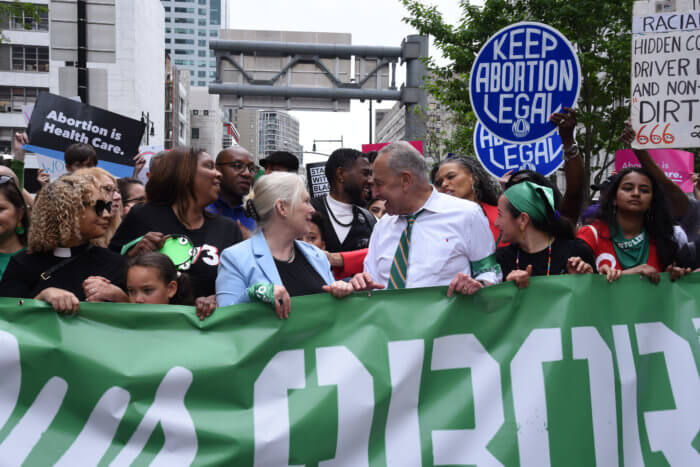 schumer at abortion march