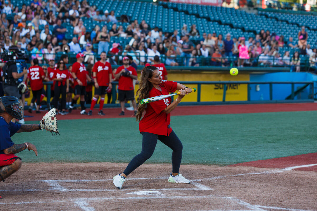 Real Housewives play Maimonides in annual ‘Battle for Brooklyn’ charity