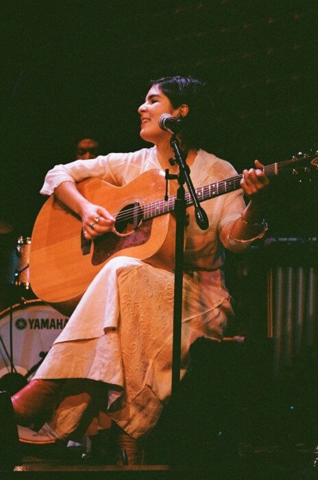 woman singing at live at the archway