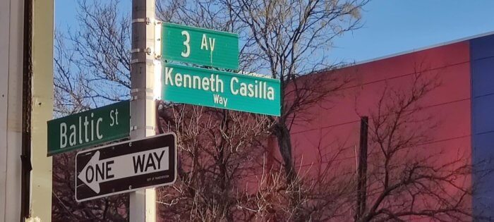 kenneth castilla way street sign