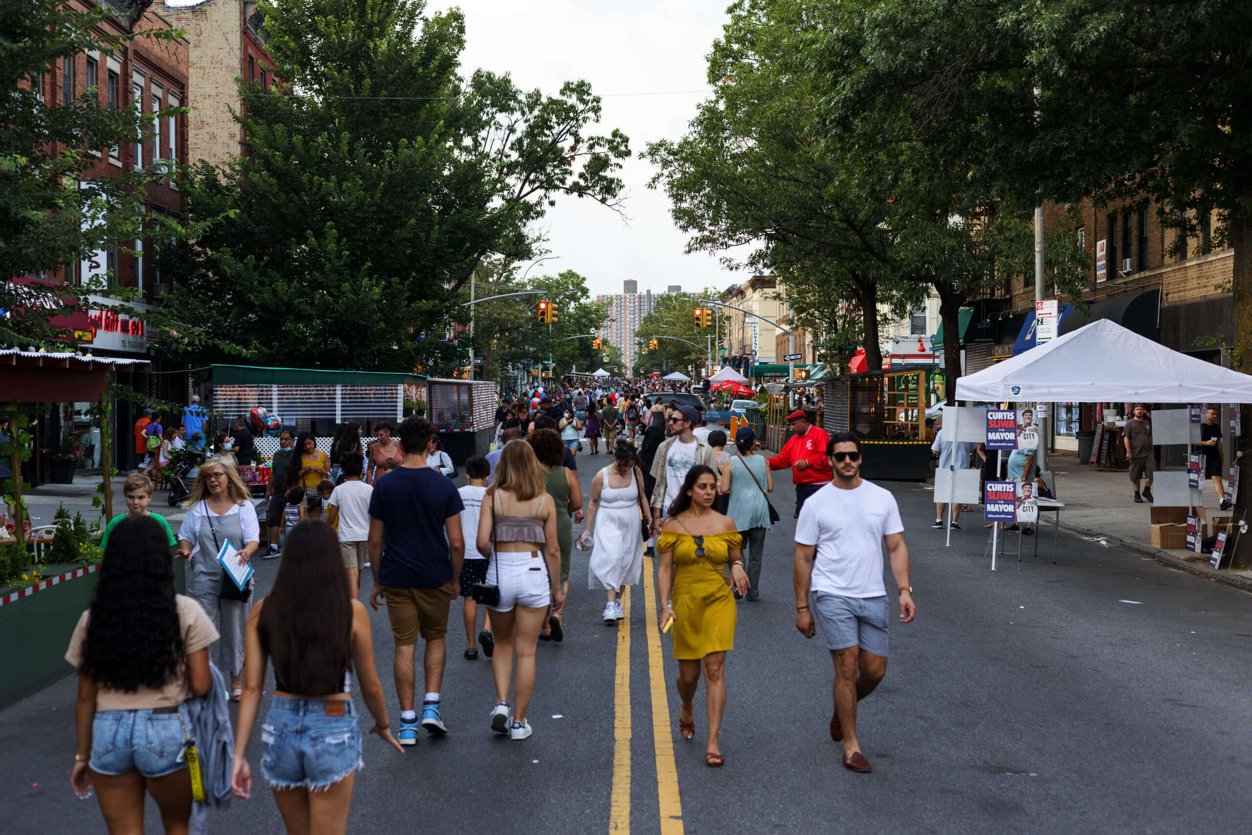 An event ‘good for all ages’ Summer Stroll on 3rd Avenue is back in