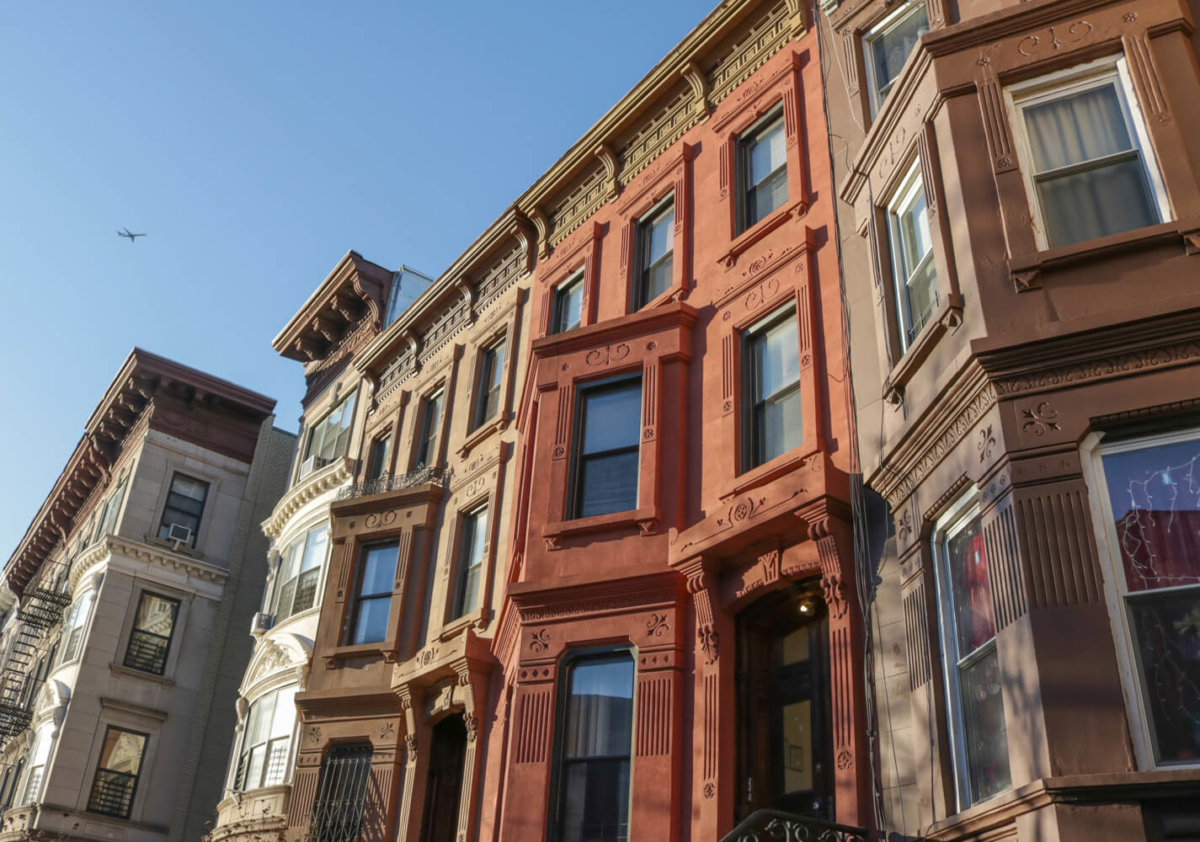 photo of brooklyn brownstones foreclosure rates