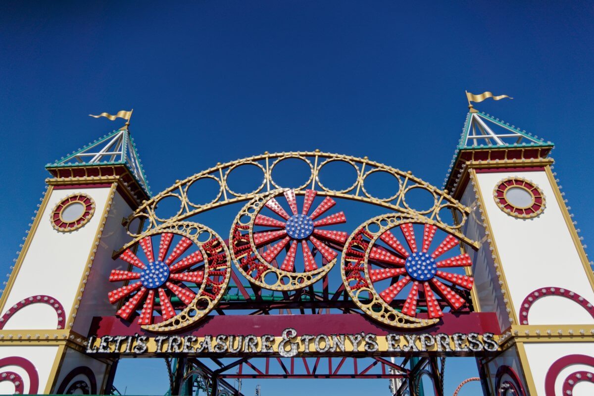 gateway to new Luna Park expansion
