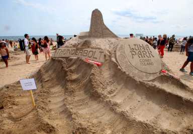 bn-bb-ss-sand-sculpting-borough-beat-2014-08-22-bk01,BC,PRINT_WEB