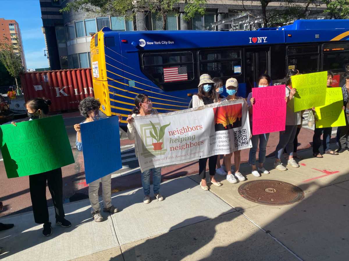 Sunset Park tenants rally after a fire