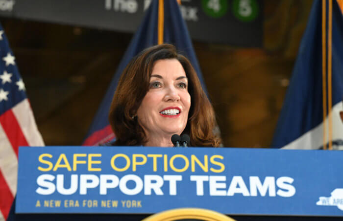 kathy hochul at podium