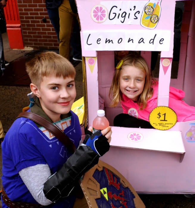 kids in costume at ragamuffin parade