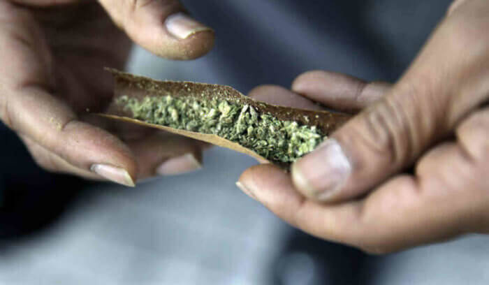Selling adult-use marijuana is now legal, following the passing of the Marihuana Regulation & Taxation Act (MRTA) by New York State in March 2021 however licenses to sell haven't been administered yet.