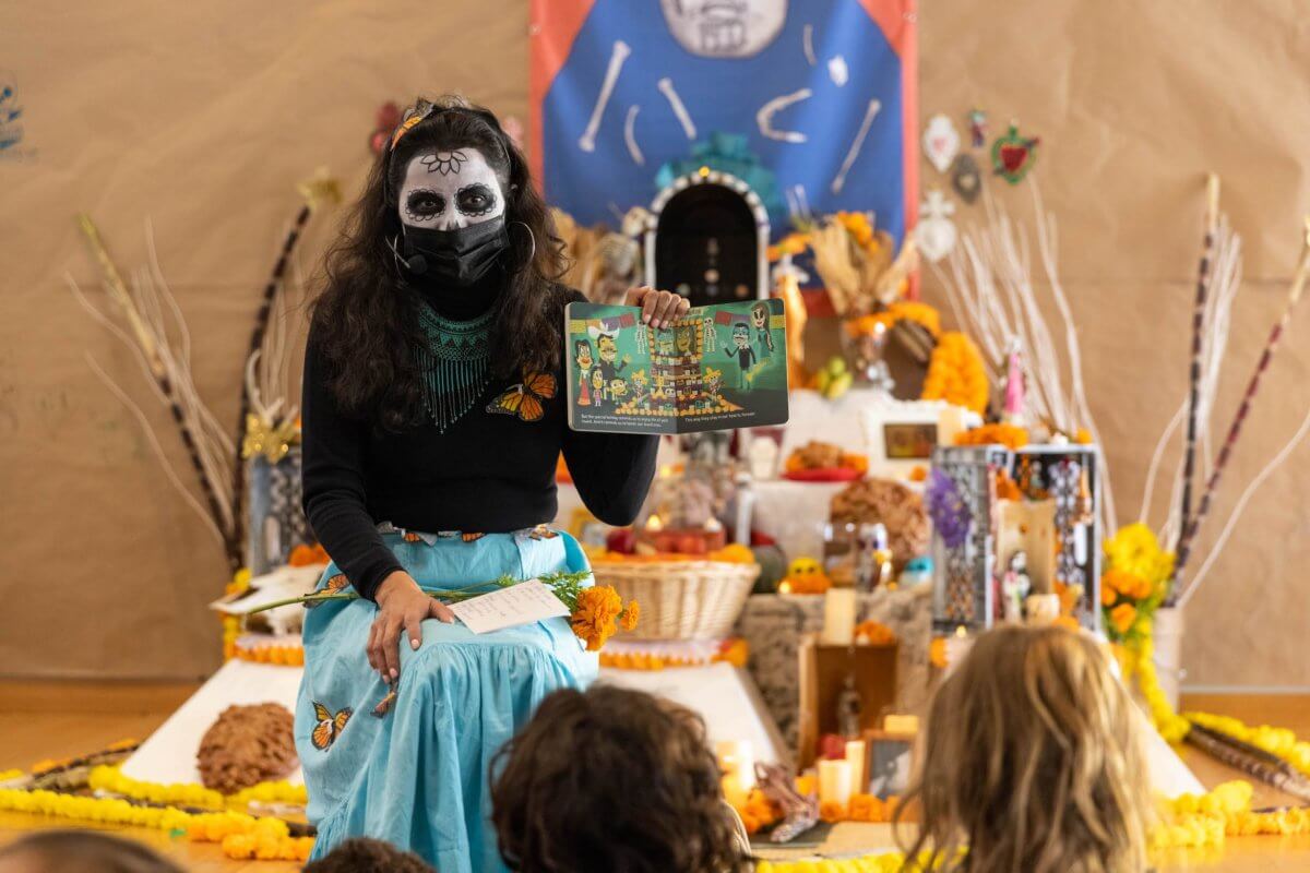 Dia-de-los-Muertos-10-30-2021-web-photo-credit-Winston-Williams-Brooklyn-Childrens-Museum-015