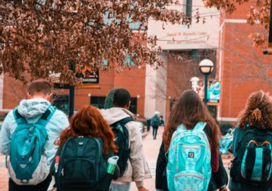kids in backpacks maget school