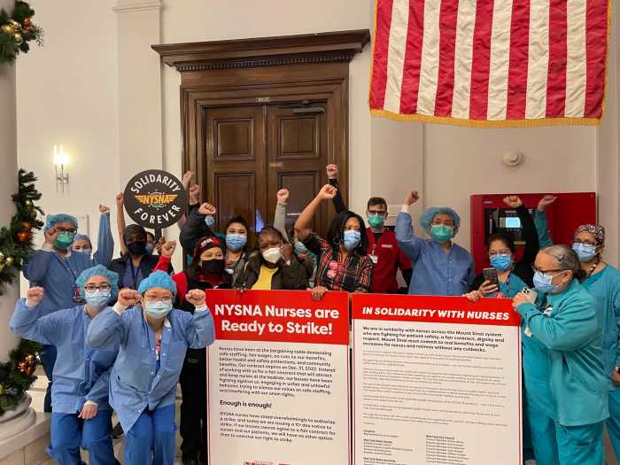 NYSNA nurses during strike threat