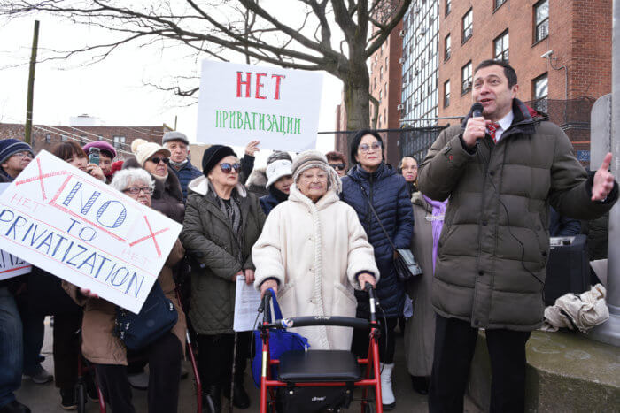 ari kagan at haber houses protest