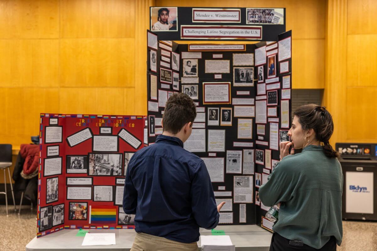 exhibit at new york city center for history contest