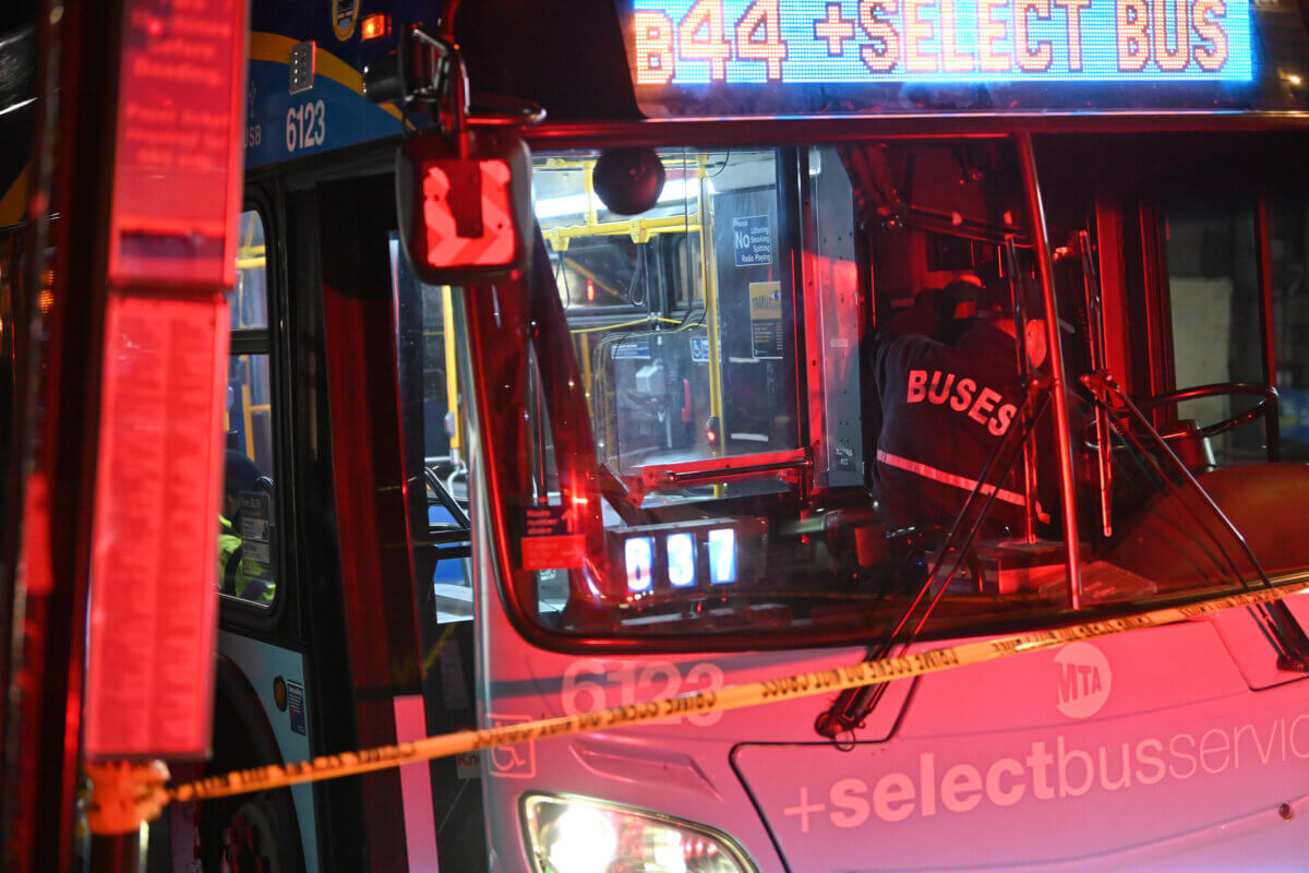 man shot on MTA bus in crown heights