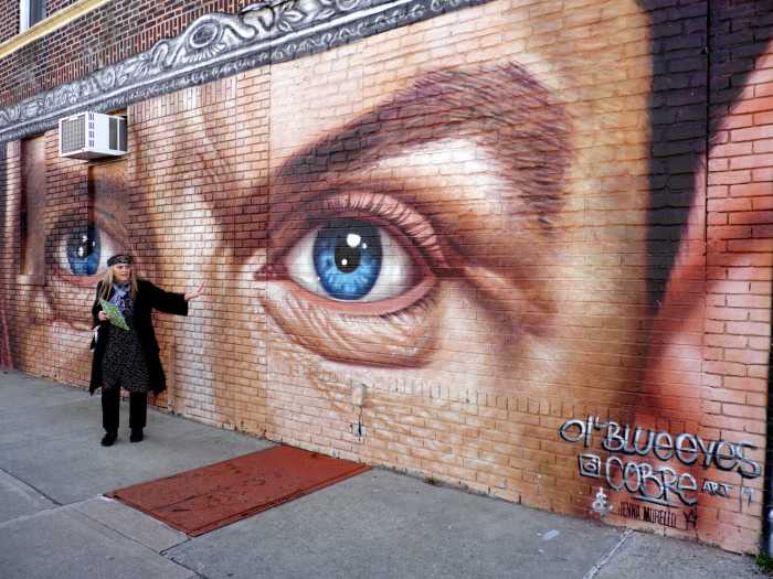 Hofmo explains the tribute to Frank Sinatra, titled "Ol Blue Eyes".