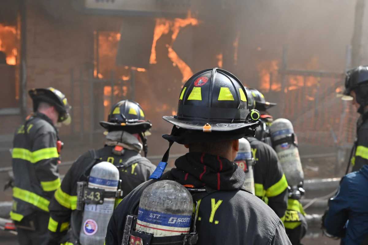A fire broke out in the Bronx on Sunday, allegedly caused by an e-bike using lithium-ion batteries.