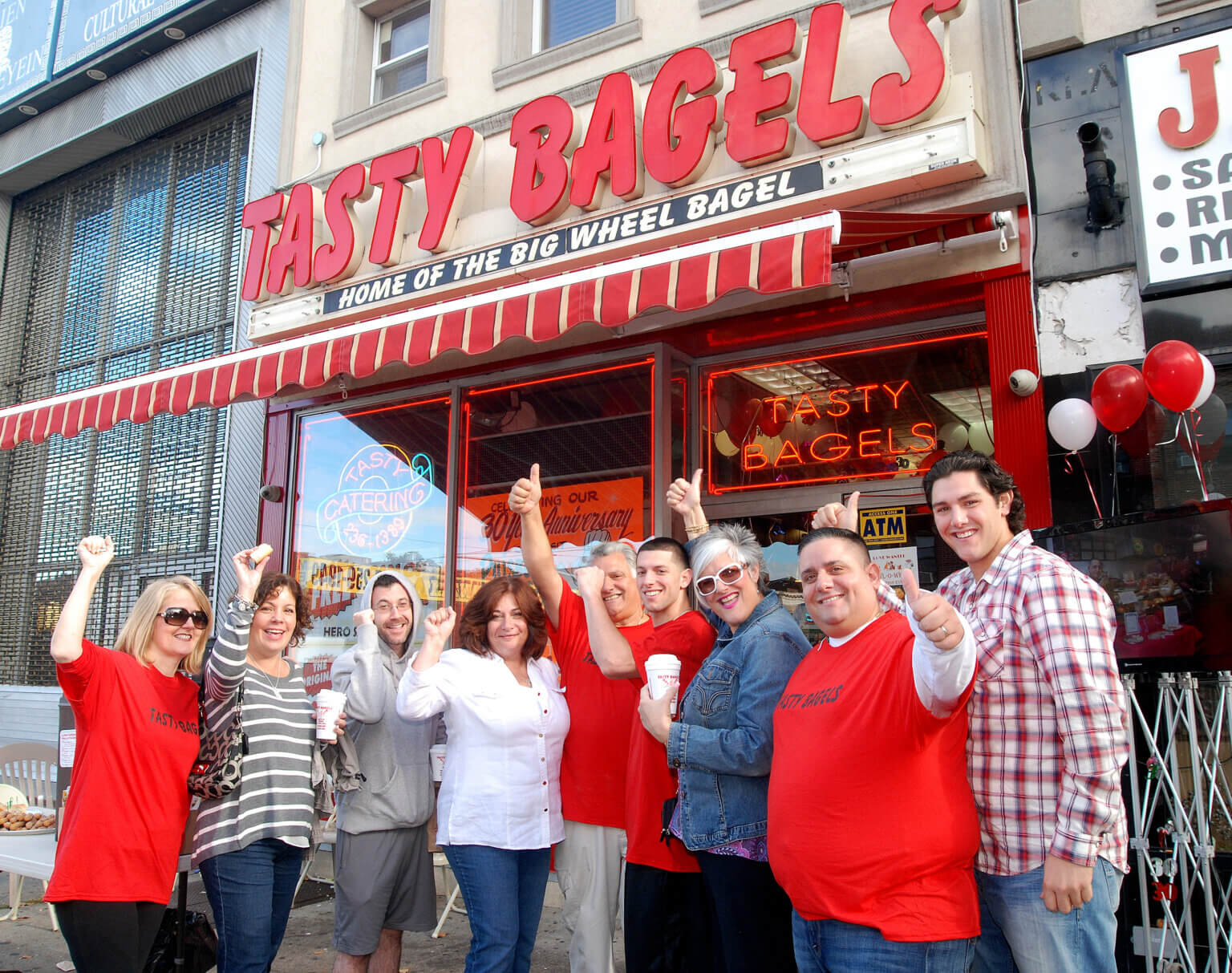 ‘All good things come to an end’ Tasty Bagels serves last batch of