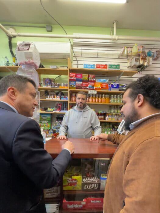 Kagan met with the shop owner at the press conference on Monday April 17.