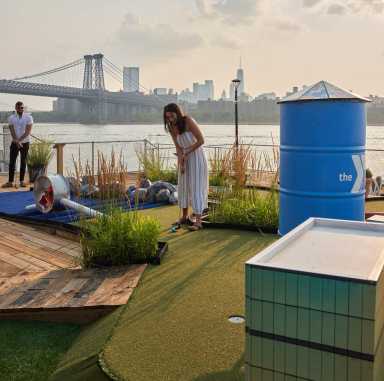 putting green mini golf course