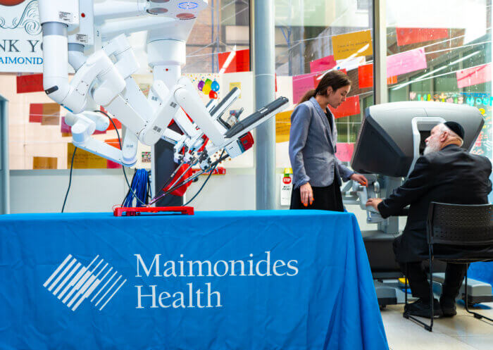 robotic surgery machine at maimonides