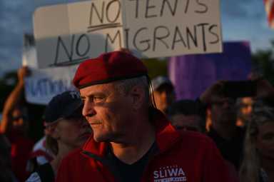 curtis sliwa at floyd bennett field protest
